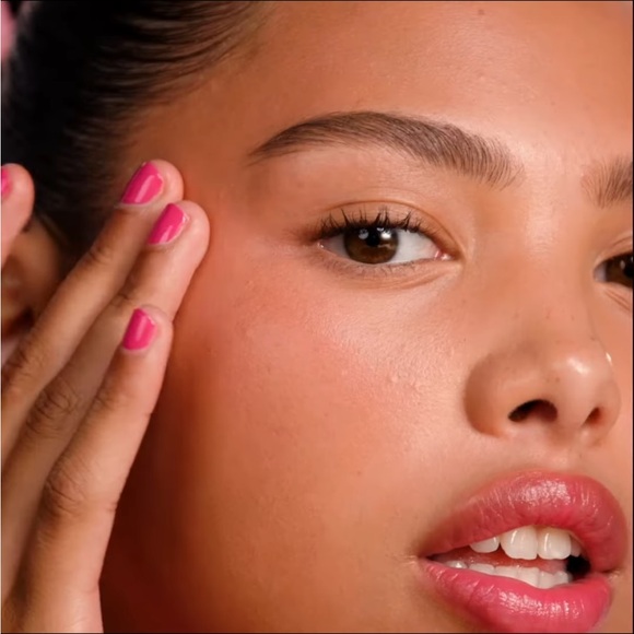 M.A.C. COSMETICS GLOW PLAY CUSHIONY BLUSH pinky cute cushion blush makeup NWT - Picture 10 of 16